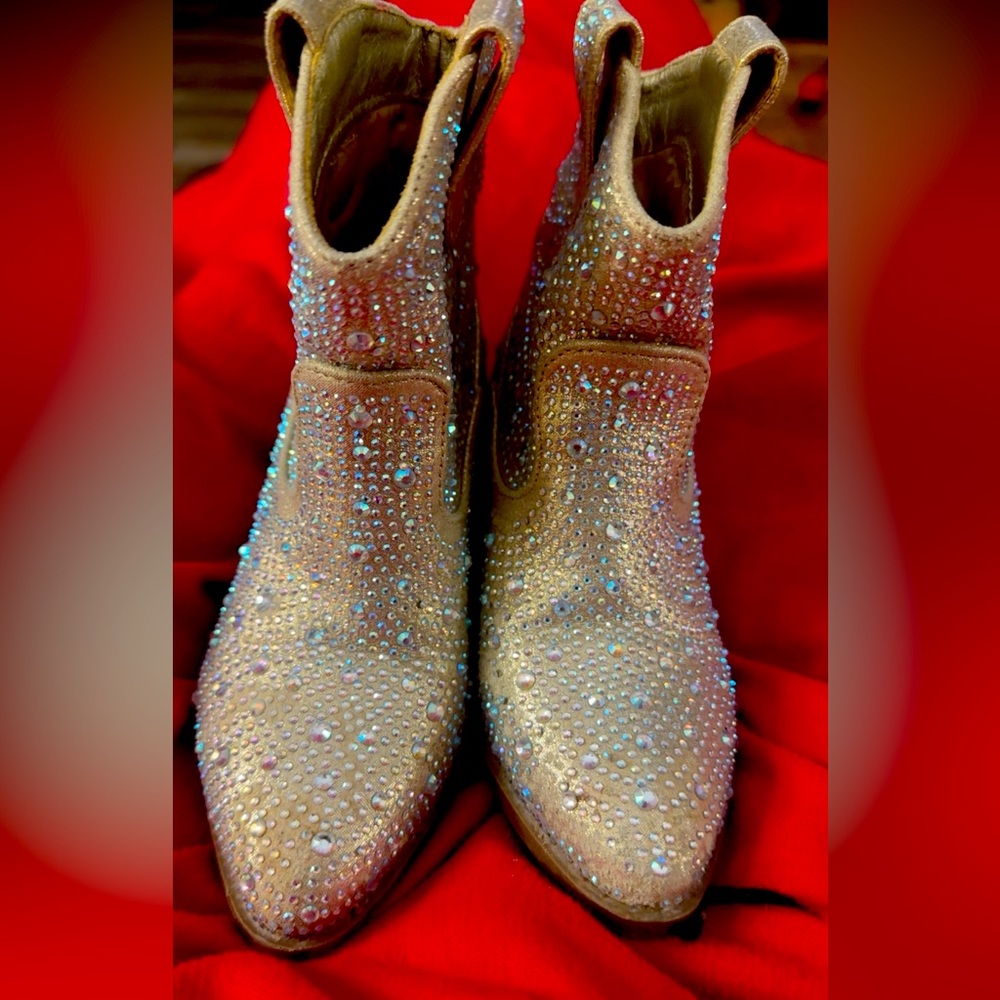 Toddler size 9 sparkle boots